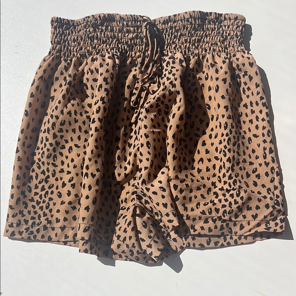 SHEIN Leopard Print Smocked Waist Shorts Size Medium